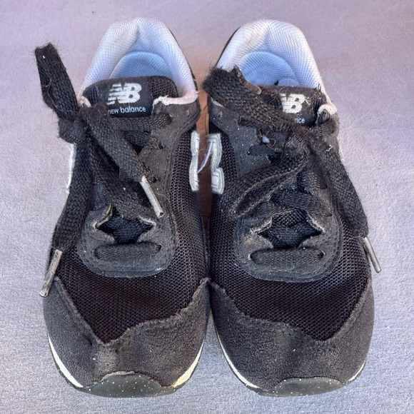 Size 13.5c - New Balance 515 Youth Black Shoes Sneakers PC515BA - Picture 2 of 8